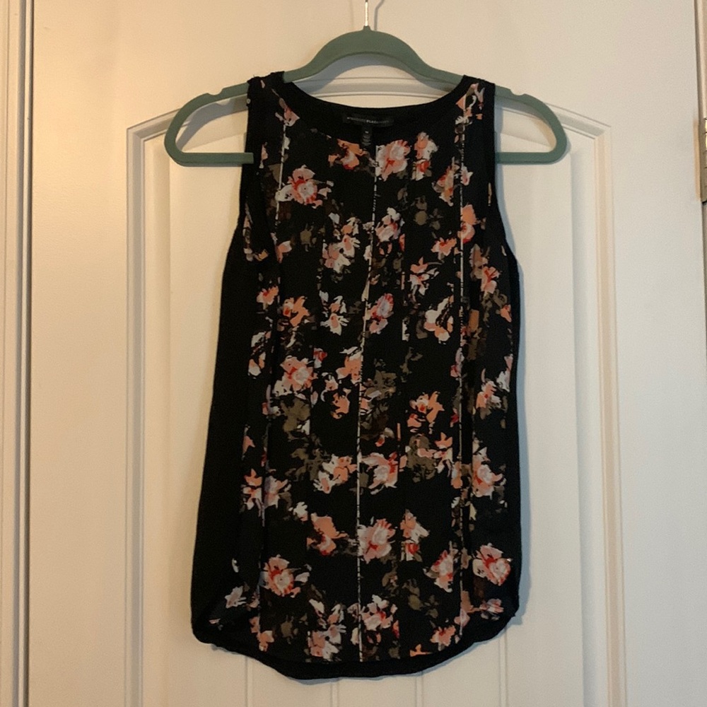 White House Black Market Women’s floral tank